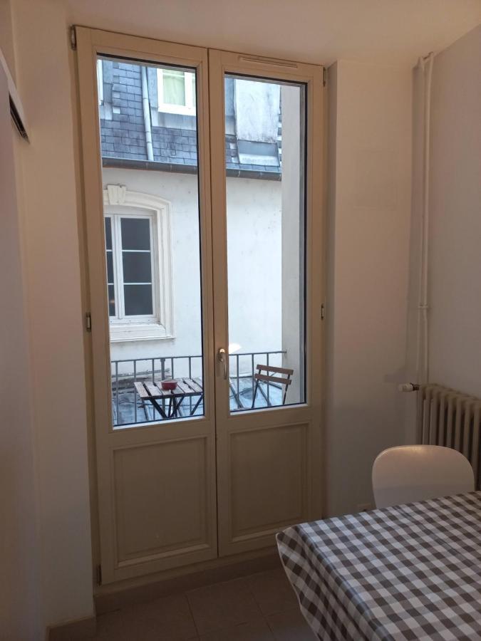 Le Carnot, A Deux Pas Du Centre Ville Besancon Exterior photo